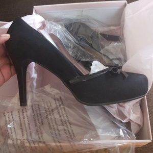 Black Faux Suede Pumps